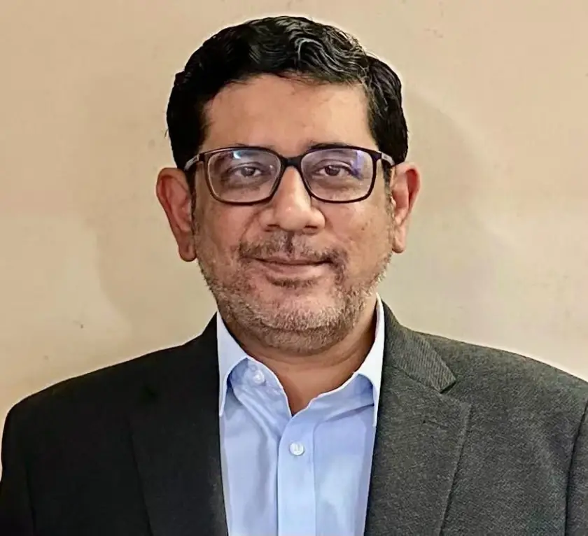 Dr Mahesh Akhegaonkar